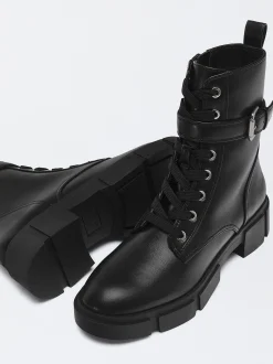 PARFOIS Exclusivo Online - Bot&iacute;n Con Cordones Y Hebilla Negro Best Sale