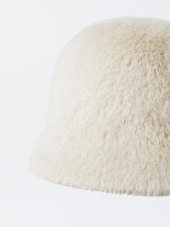 PARFOIS Gorro Bucket Con Pelo Crudo Outlet