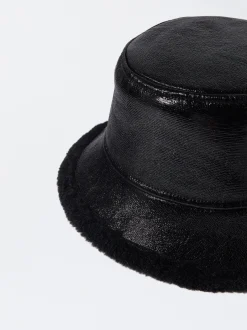 PARFOIS Gorro Bucket Impermeable Charol Negro Outlet