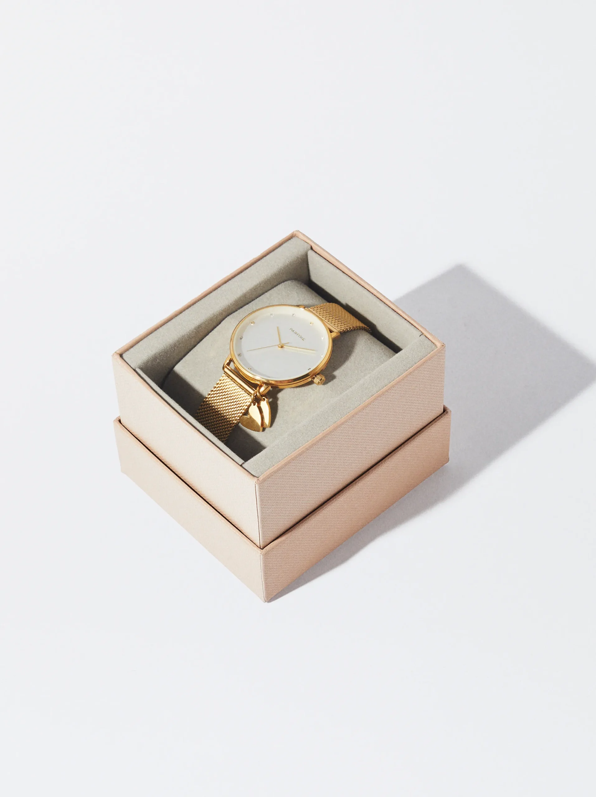 PARFOIS Reloj De Acero Con Corazones Dorado Clearance
