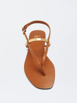 PARFOIS Sandalia Plana Detalle Met&aacute;lico Camel New