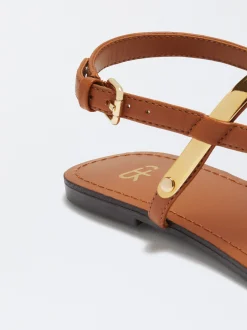 PARFOIS Sandalia Plana Detalle Met&aacute;lico Camel New