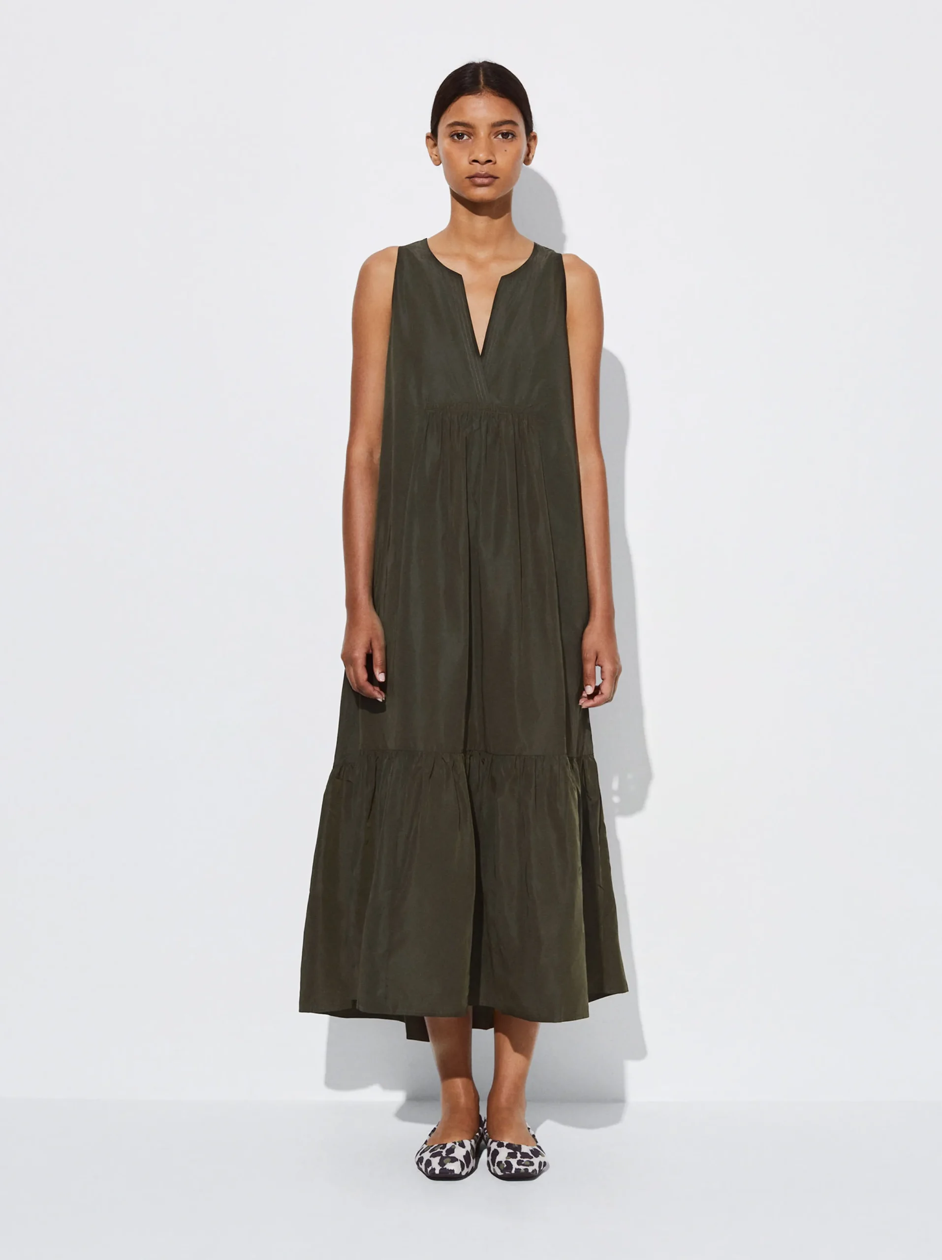 PARFOIS Vestido Largo Con Volantes Caqui New